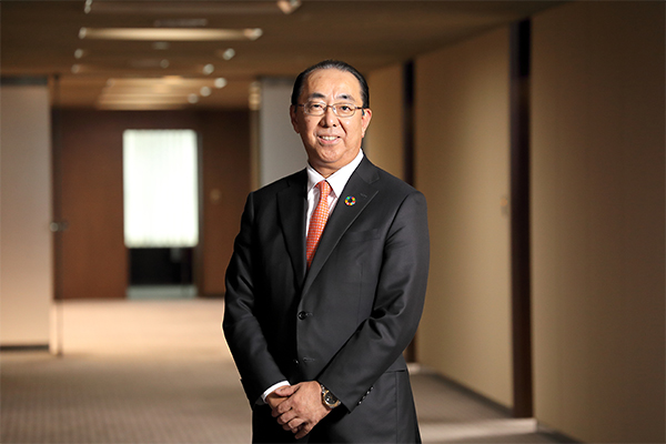 株式会社足利銀行 取締役頭取 清水 和幸