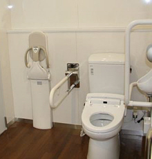 多目的トイレの設置