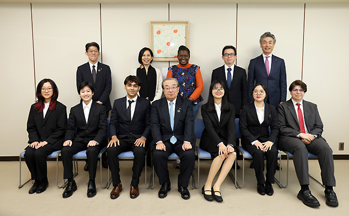 �������񍑍ی𗬍��c�̍��c�����Ə�����