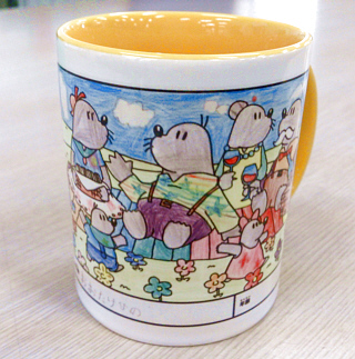 ぬり絵のマグカップ