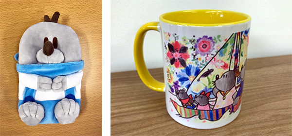 カイロケースとマグカップ